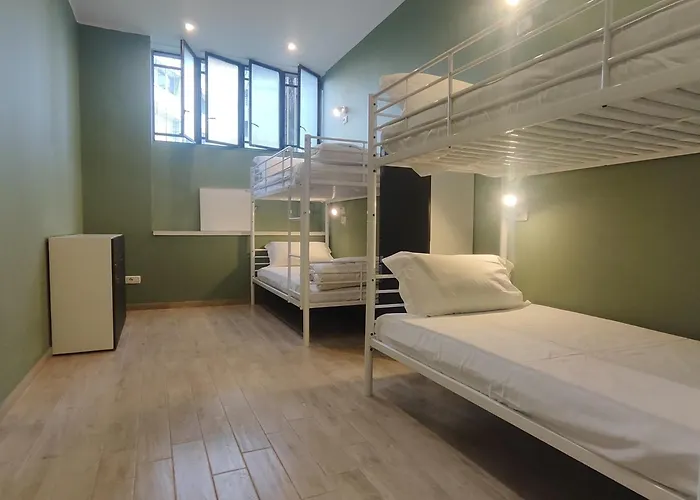 Hostel Cinhouse *