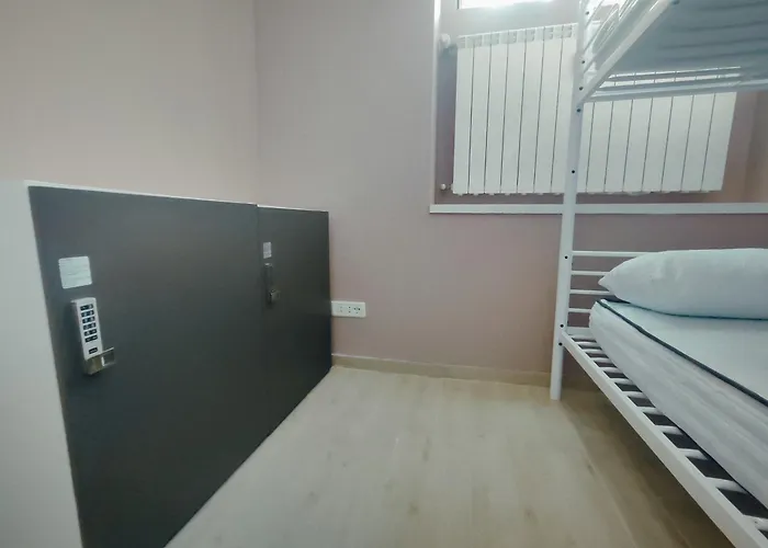Cinhouse Hostel Milán
